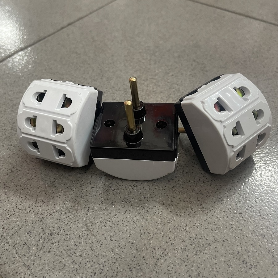 PHÍCH CẮM ĐIỆN CHIA 1 RA 5 LỖ CẮM TIỆN LỢI